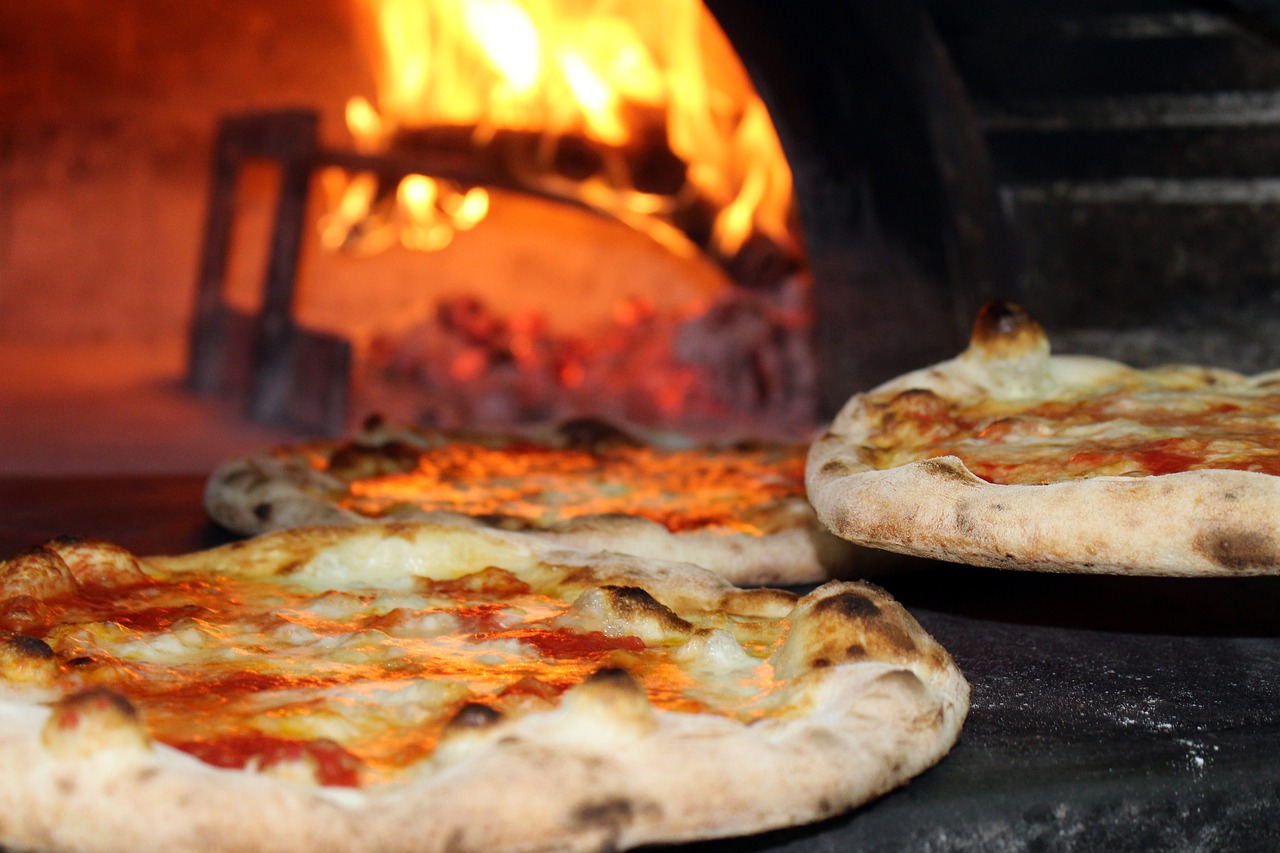Cernusco Sul Naviglio Cedesi Attività di Pizzeria da Asporto 